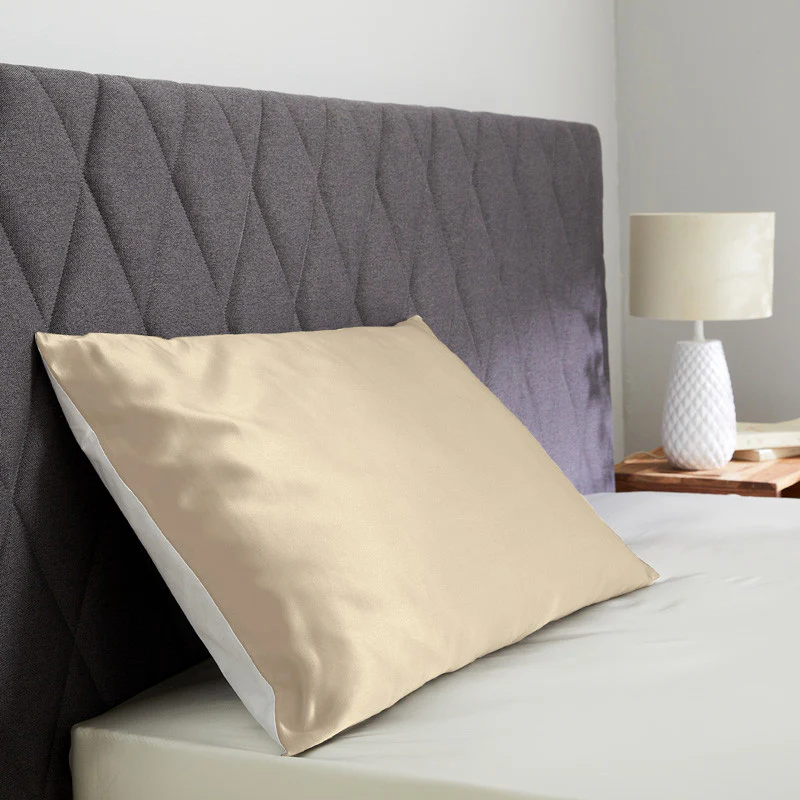 Maison de la Soie – Taie satinée